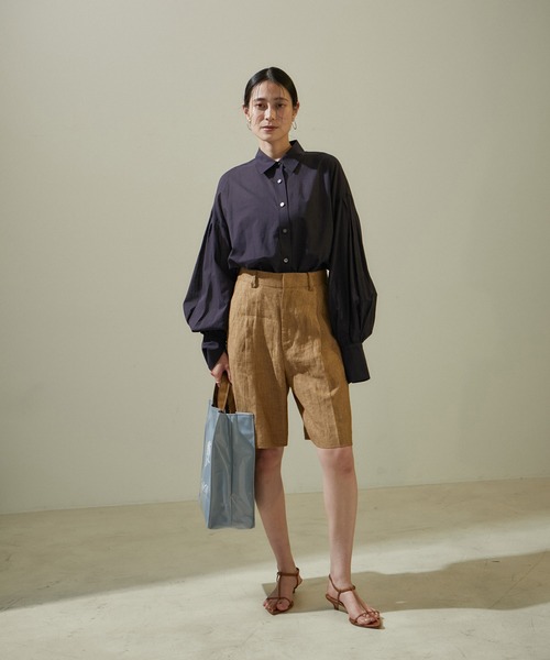 SALON adam et rope'（サロン アダム エ ロペ）の「【WEB限定カラー】コットンワッシャーローンボリュームスリーブブラウス　無地/チェック（シャツ/ブラウス・レディース・ホワイト/ブラウン系その他2/ブルー系その他4/ブラック・FREE）」の14枚目の写真