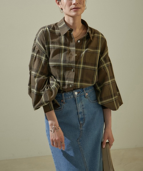 SALON adam et rope'（サロン アダム エ ロペ）の「【WEB限定カラー】コットンワッシャーローンボリュームスリーブブラウス　無地/チェック（シャツ/ブラウス・レディース・ホワイト/ブラウン系その他2/ブルー系その他4/ブラック・FREE）」の8枚目の写真