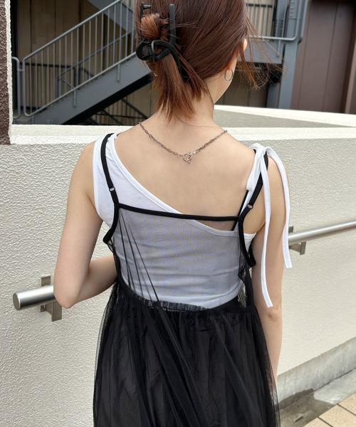 ISOOK(アイスー)の「【ISOOK / アイスー】アシンメトリーデザインタンクトップ / アシメタンクトップ リボン ワンショル キャミソール ZOZOTOWN限定(タンクトップ・レディース・ブラック/カーキ/ホワイト・FREE)」の12枚目の写真