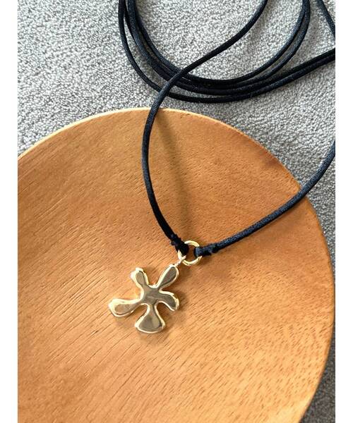 Ungrid(アングリッド)の「モチーフストリングネックレス(ネックレス・レディース・ブラック・FREE)」の1枚目の写真