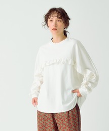 「WHYTO./ホワイト」カーブフリルTシャツ