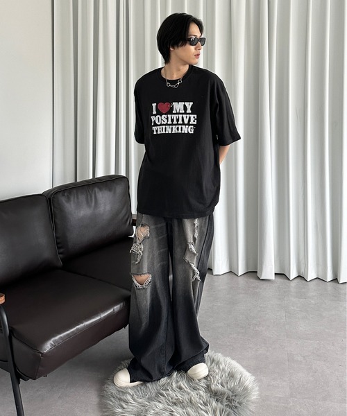 sedacle(セダクル)の「ILOVEチャームT(Tシャツ/カットソー・メンズ・ブラック/オフホワイト/ブルー・SMALL/MEDIUM/LARGE)」の15枚目の写真