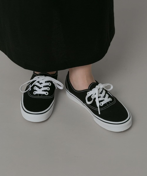 VANS(バンズ)の「VANS Ua Authentic(スニーカー・レディース・ブラック・5/5.5/6)」の1枚目の写真