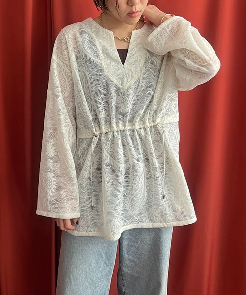 LHELBIE(レルビエ)の「シアーペイズリーチュニックプルオーバー(その他トップス・レディース・アイボリー/ブラック/オフホワイト・M)」の3枚目の写真