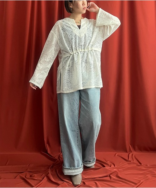 LHELBIE(レルビエ)の「シアーペイズリーチュニックプルオーバー(その他トップス・レディース・アイボリー/ブラック/オフホワイト・M)」の13枚目の写真