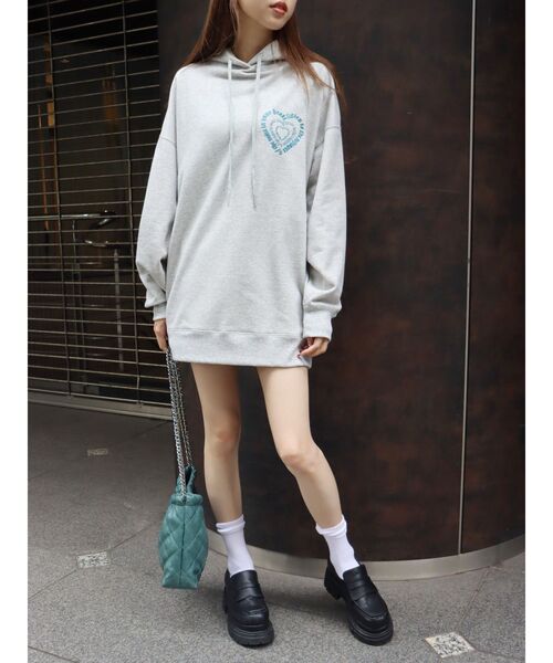 EVRIS（エヴリス）の「HEART GRAPHIC BIG フーディ（パーカー・レディース・ブラック/グレー/ホワイト・FREE）」の22枚目の写真