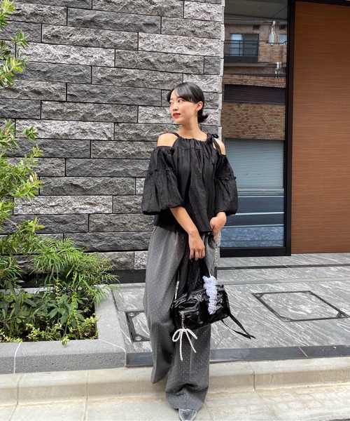 ketty cherie（ケティシェリー）の「ボリュームスリーブ肩開きブラウス≪洗濯機で洗える≫（シャツ/ブラウス・レディース・ブラック/オフホワイト・M）」の18枚目の写真