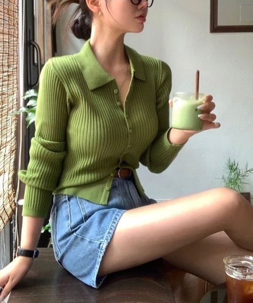 BEIDELLI（ベイデリー）の「[BELLIDE MADE] ビビッドカラーネックリブニットカーディガン（ニット/セーター・レディース・アイボリー/ブラック/レッド/ブラウン/ブルー/オリーブ・FREE）」の11枚目の写真