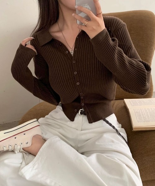 BEIDELLI（ベイデリー）の「[BELLIDE MADE] ビビッドカラーネックリブニットカーディガン（ニット/セーター・レディース・アイボリー/ブラック/レッド/ブラウン/ブルー/オリーブ・FREE）」の17枚目の写真