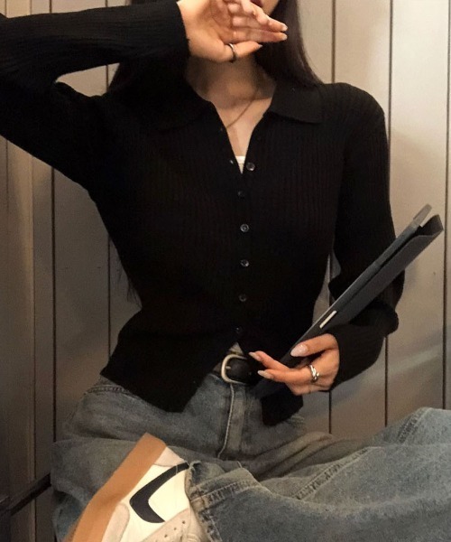BEIDELLI（ベイデリー）の「[BELLIDE MADE] ビビッドカラーネックリブニットカーディガン（ニット/セーター・レディース・アイボリー/ブラック/レッド/ブラウン/ブルー/オリーブ・FREE）」の15枚目の写真