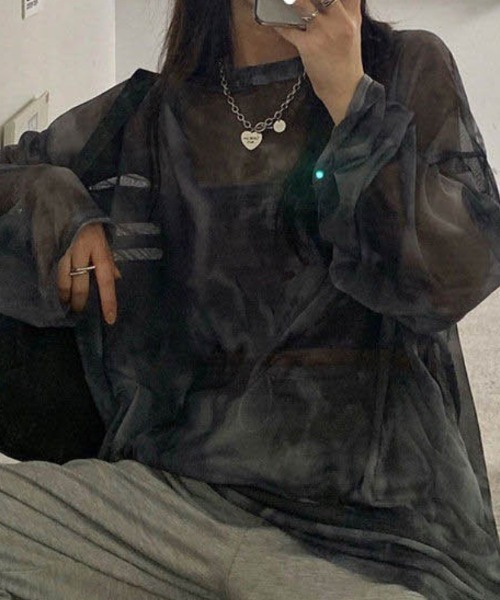 Ritzy（リッツィー）の「長袖 ニュアンス柄シアートップス（Tシャツ/カットソー・レディース・グレー・FREE）」の5枚目の写真