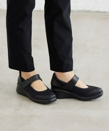 Lady worker（レディワーカー）の「仕事もお出かけもこれひとつ！通気性に配慮したメッシュデザイン（パンプス）」