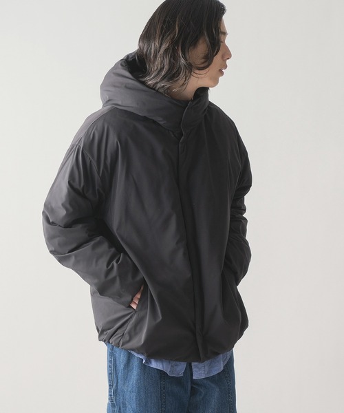 miffew（ミフュー）の「「miffew/ミフュー」HIDDEN SNAP HOODED DOWN JACKET（ダウンジャケット/コート・メンズ・オフホワイト/ブルーグレー/ブラック/ブラウン/グレイッシュベージュ/ベージュ・2/1/3/4）」の15枚目の写真