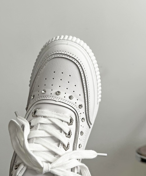 Shoes in Closet(シューズインクローゼット)の「【完売サイズ予約販売開始】厚底 インヒール入り ビジューパーツ スニーカー 6434(スニーカー・レディース・ブラック/ホワイト・M/L/LL/S/3L)」の14枚目の写真