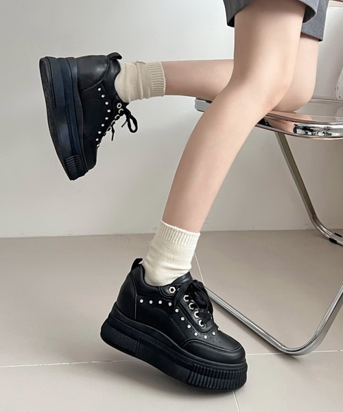 Shoes in Closet(シューズインクローゼット)の「【完売サイズ予約販売開始】厚底 インヒール入り ビジューパーツ スニーカー 6434(スニーカー・レディース・ブラック/ホワイト・M/L/LL/S/3L)」の10枚目の写真