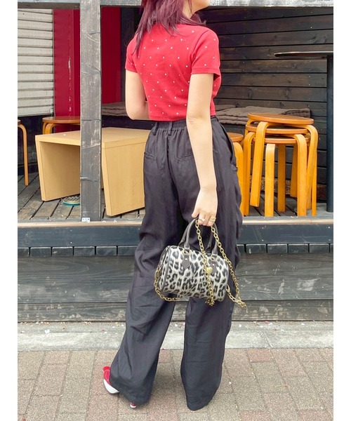 EVRIS（エヴリス）の「ラインストーンコンパクトTシャツ（Tシャツ/カットソー・レディース・ホワイト/ボルドー/ネイビー/ブラック・FREE）」の11枚目の写真