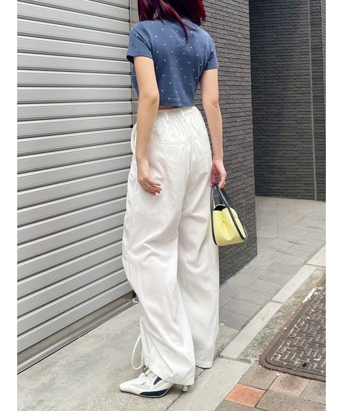 EVRIS（エヴリス）の「ラインストーンコンパクトTシャツ（Tシャツ/カットソー・レディース・ホワイト/ボルドー/ネイビー/ブラック・FREE）」の18枚目の写真