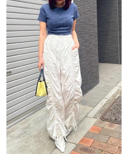 EVRIS（エヴリス）の「ラインストーンコンパクトTシャツ（Tシャツ/カットソー・レディース・ホワイト/ボルドー/ネイビー/ブラック・FREE）」の16枚目の写真