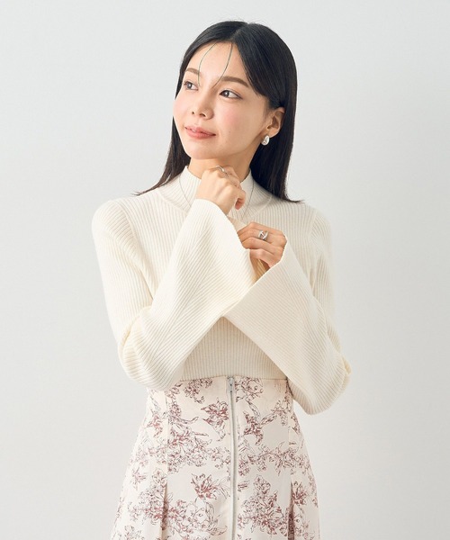 earth music&ecology（アースミュージックアンドエコロジー）の「フレアスリーブプルオーバー（Tシャツ/カットソー・レディース・アイボリー/ネイビー/ピンク/ライトグレー系2/ブラック・S/M）」の7枚目の写真