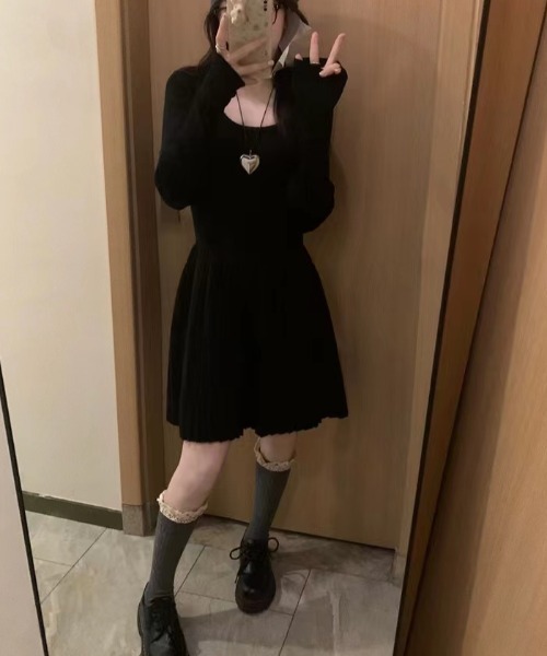 gossip!ロサンゼルス(ゴシップロサンゼルス)の「ミニ丈ニットワンピース(ワンピース・レディース・ブラウン/ベージュ/ブラック・FREE)」の5枚目の写真