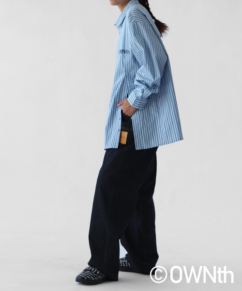 OWNth(オンス)の「デザイン切替ストライプシャツ(シャツ/ブラウス・レディース・ブルー・ONESIZE)」の2枚目の写真