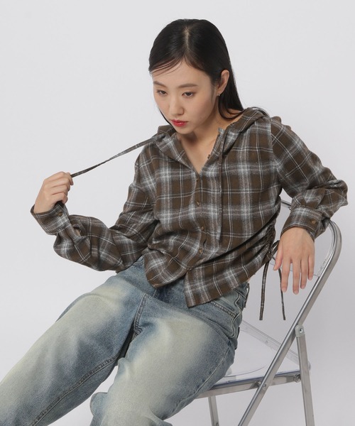 3.3 Field Trip （3.3フィールドトリップ）の「3.3 Field Trip／サイドシャーリングシャツ（シャツ/ブラウス・レディース・ボルドー/ブラウン/ブルー・FREE）」の6枚目の写真