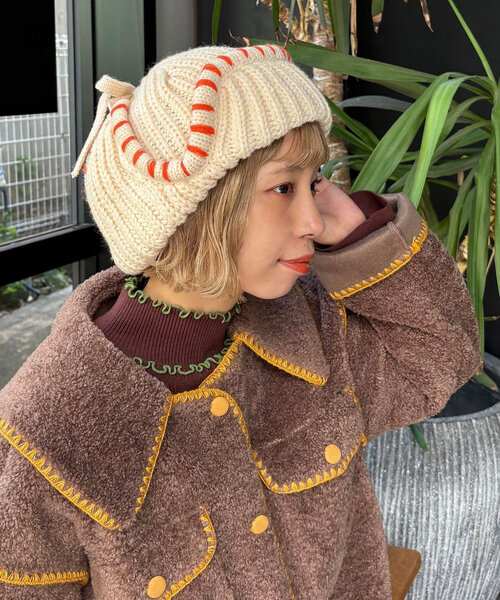 HELLO.SANFRANCISCO（ハローサンフランシスコ）の「【HELLO.SANFRANCISCO/ハローサンフランシスコ】ハンドステッチフライトキャップ（キャップ・レディース・グレー/アイボリー/レッド・ONE SIZE）」の6枚目の写真