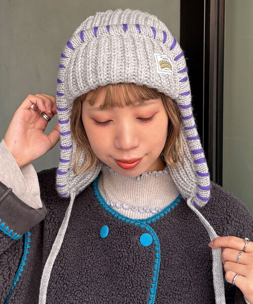 HELLO.SANFRANCISCO（ハローサンフランシスコ）の「【HELLO.SANFRANCISCO/ハローサンフランシスコ】ハンドステッチフライトキャップ（キャップ・レディース・グレー/アイボリー/レッド・ONE SIZE）」の16枚目の写真