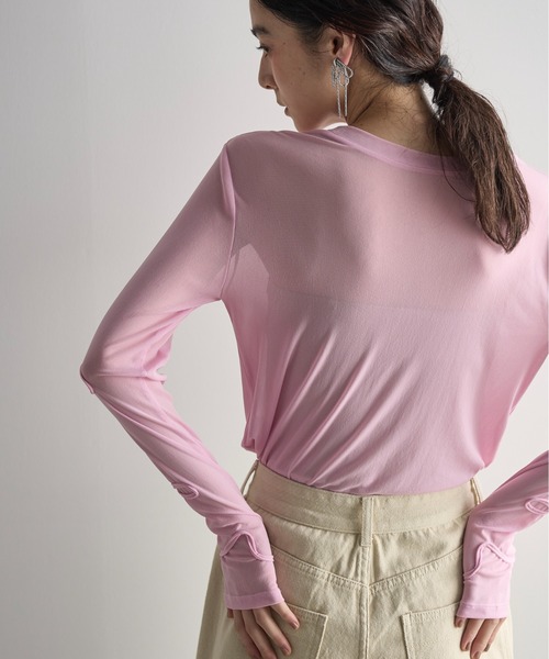 THE YOn（ザヨン）の「コードエンブロイダリーシアーロングスリーブTシャツ（Tシャツ/カットソー・レディース・アイボリー/チャコールグレー/サックスブルー/ピンク・FREE）」の18枚目の写真