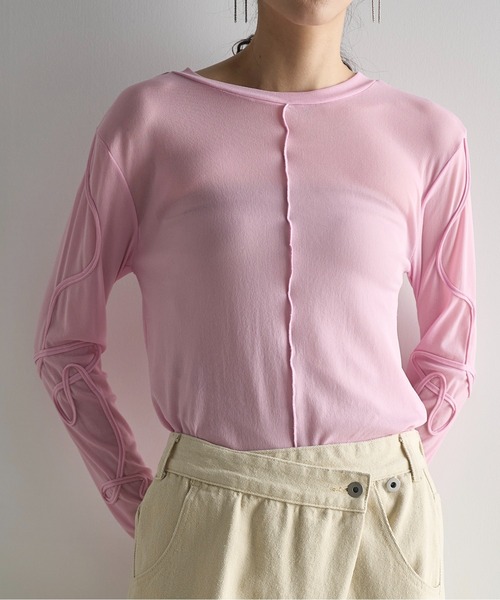 THE YOn（ザヨン）の「コードエンブロイダリーシアーロングスリーブTシャツ（Tシャツ/カットソー・レディース・アイボリー/チャコールグレー/サックスブルー/ピンク・FREE）」の17枚目の写真