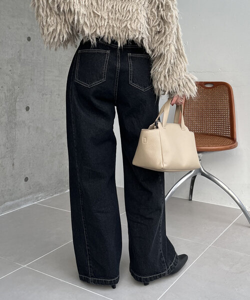 CAPRICIEUX LE'MAGE（カプリシューレマージュ）の「サイドタックデニム（デニムパンツ・レディース・ブラック・38/36）」の19枚目の写真