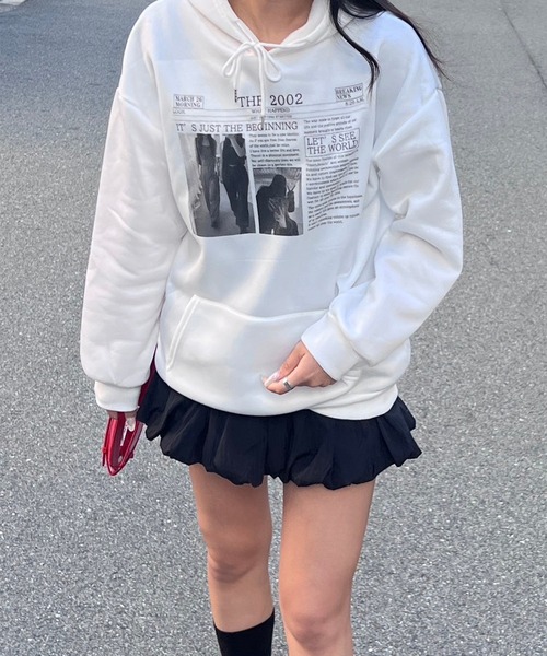 merrylatte(メリーラテ)の「記事プリントパーカー(パーカー・レディース・ホワイト・MEDIUM/LARGE)」の7枚目の写真