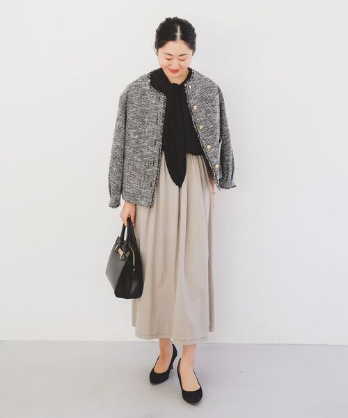 le.coeur blanc（ルクールブラン）の「ナイロンタックギャザーダブルヘムスカート（スカート・レディース・ラベンダー/グレイッシュベージュ/ダークグレー・38/36）」の6枚目の写真