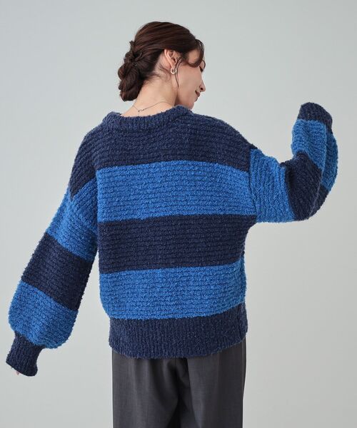 Cutie Blonde（キューティーブロンド）の「◆【S-LL】ふわふわブークレ調 ワイドボーダーニット（ニット/セーター・レディース・チャコール/ブルー系2/ピンク系7・04/03/02/01）」の9枚目の写真