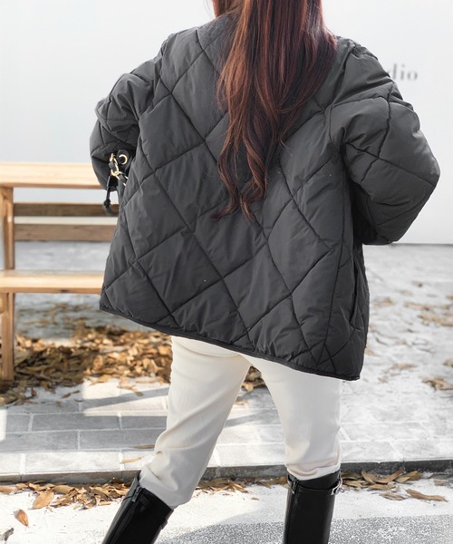 セール】着回し力抜群 中綿入りノーカラーキルティングジャケット