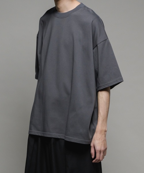 CASPER JOHN（キャスパージョン）の「【COOL TOUCH FABRIC】Standard big T-shirts/スタンダードビッグTシャツ（Tシャツ/カットソー・メンズ・チャコールグレー/ブラック/モカ/ベージュ/ホワイト/ライトグレー・X-SMALL/SMALL/MEDIUM/LARGE）」の3枚目の写真