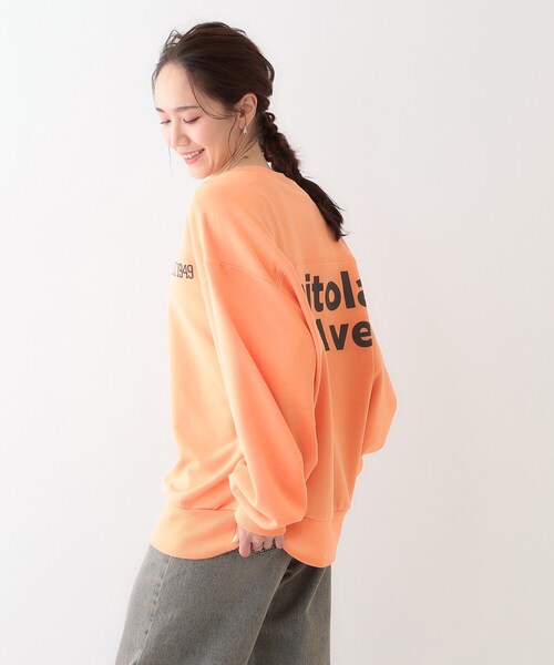 Cutie Blonde（キューティーブロンド）の「オーバーサイズで抜け感をプラス バックプリントスウェット（スウェット・レディース・オレンジ系/ライトグレー/ブルー・00）」の9枚目の写真