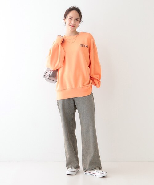 Cutie Blonde（キューティーブロンド）の「オーバーサイズで抜け感をプラス バックプリントスウェット（スウェット・レディース・オレンジ系/ライトグレー/ブルー・00）」の10枚目の写真