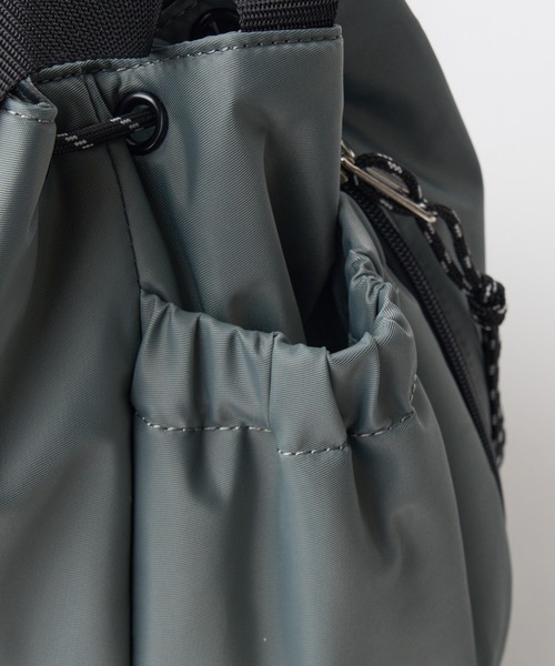 FREDRIK PACKERS(フレドリックパッカーズ)の「【FREDRIK PACKERS】≪別注≫SATIN PUFF BLOOM SHOULDER サテンブルームショルダー 巾着バッグ ミニショルダー 手提げ 2WAY(ショルダーバッグ・レディース・グレー/オリーブ/ブラック・FREE)」の7枚目の写真