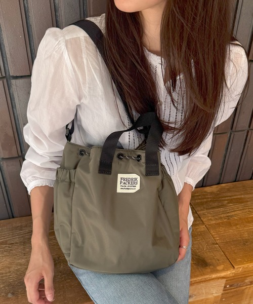 FREDRIK PACKERS(フレドリックパッカーズ)の「【FREDRIK PACKERS】≪別注≫SATIN PUFF BLOOM SHOULDER サテンブルームショルダー 巾着バッグ ミニショルダー 手提げ 2WAY(ショルダーバッグ・レディース・グレー/オリーブ/ブラック・FREE)」の21枚目の写真