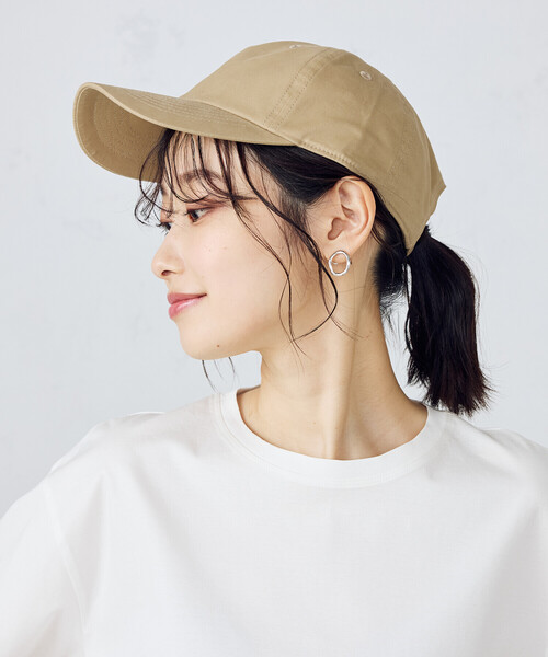 COMME CA ISM（コムサイズム）の「コットンツイルキャップ（キャップ・レディース・ベージュ/ブラック/オフホワイト・FREE）」の6枚目の写真