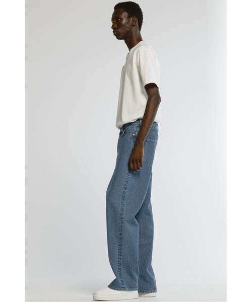 CINOH（チノ）の「デニムクリースパンツ（デニムパンツ・レディース・ブルー・5/4/3/2/1）」の11枚目の写真