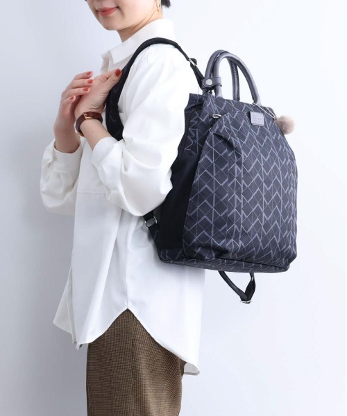 Kanana project(カナナプロジェクト)の「リュックサック KM-2 A4サイズ収納 13L 68714(バックパック/リュック・レディース・ブラック/グレー系その他/イエロー系・FREE)」の1枚目の写真