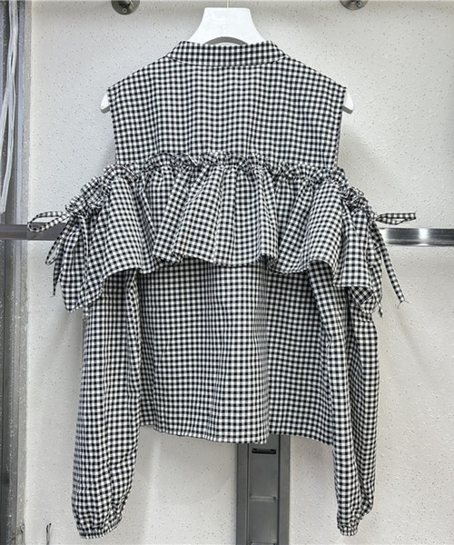 SPIGA(スピーガ)の「肩開きフリルドロストブラウス(シャツ/ブラウス・レディース・チェック/ブラック/ホワイト・FREE)」の4枚目の写真