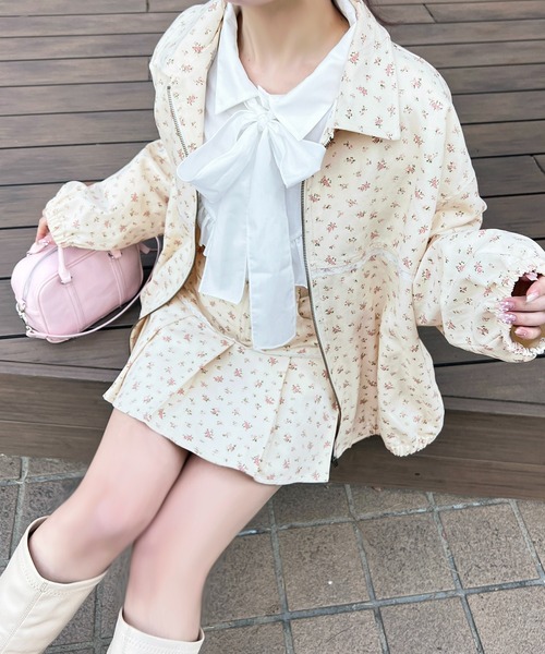 apres jour（アプレジュール）の「【セットアップ可能】柄アソートBIGブルゾン（ブルゾン・レディース・ブルー/ホワイト系その他2/ブラック系その他/インディゴブルー・フリー/X-LARGE）」の2枚目の写真