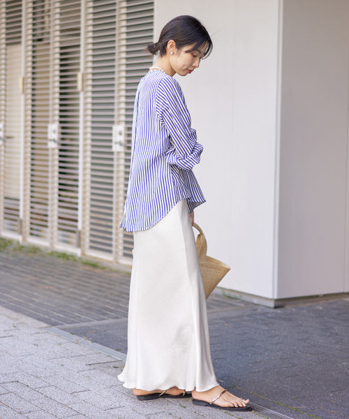 IENA(イエナ)の「《追加11》ダブルサテンスカート(スカート・レディース・ブラック/ホワイト系その他/グリーン・34/36/38/40)」の7枚目の写真