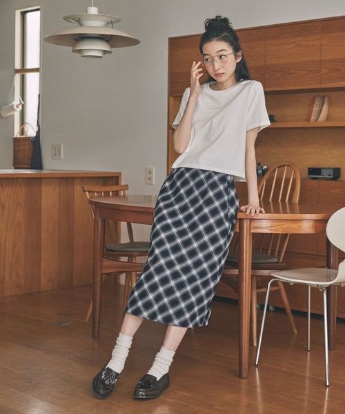 Unblend（アンブレンド）の「【Unblend】Unblend Basic 2セット ベーシック コットン パックTシャツ（Tシャツ/カットソー・レディース・イエロー系その他/ホワイト×グリーン/ブラック×レッド/ブラック×ホワイト/ブルー系その他・FREE）」の21枚目の写真