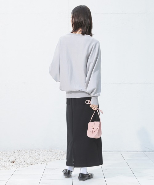 n'OrLABEL(ノアールレーベル)の「【UVカット・抗菌防臭・抗ピル・マシンウォッシャブル】Vネックドルマンニットプルオーバー(ニット/セーター・レディース・グレー/ブラック/ブルーグリーン/ライトベージュ・2/1)」の8枚目の写真