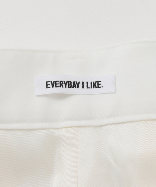 Deuxieme Classe（ドゥーズィエムクラス）の「Blanc タック ワイドパンツ（スラックス・レディース・ホワイト・34/36/38）」の4枚目の写真