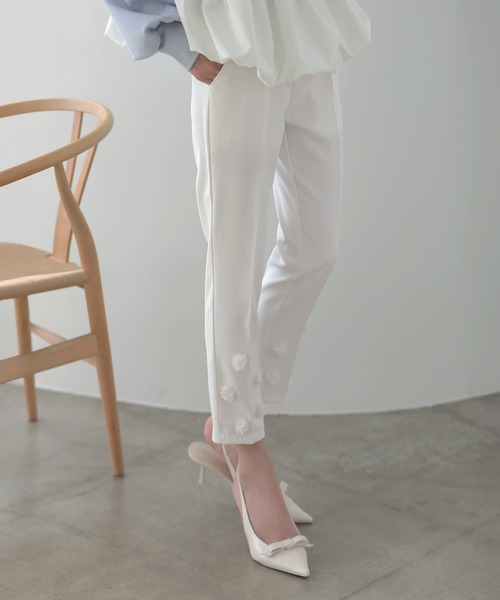 MERAKI(メラキ)の「裾フラワーパンツ(その他パンツ・レディース・ブラック/ホワイト・S/M/L)」の20枚目の写真